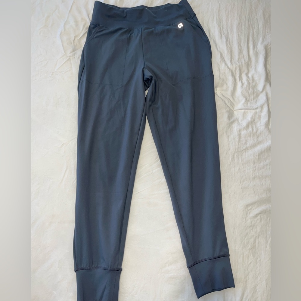 GapFit Studio High Rise Jogger - Gray - Size Small (S) - Barely worn